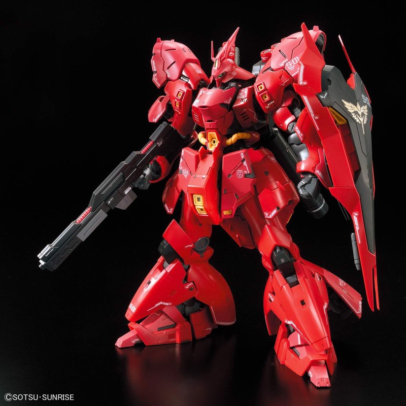 RG 1/144 SAZABI とRG 1/144 νガンダム RG 1/144 Sazabi